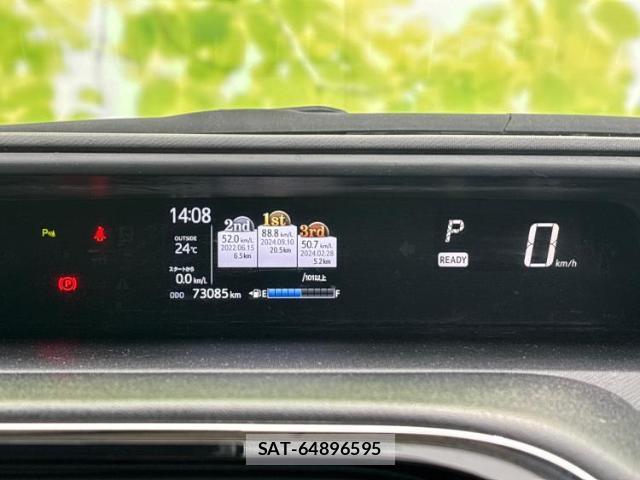 Toyota AQUA 2021-03 8054890-11