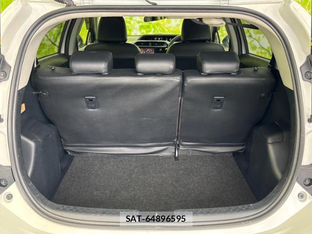 Toyota AQUA 2021-03 8054890-7