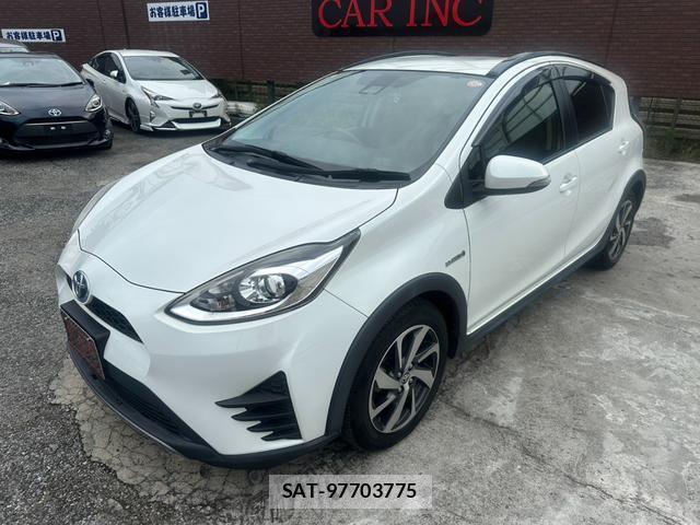 Toyota AQUA 2018-02 8054906-12