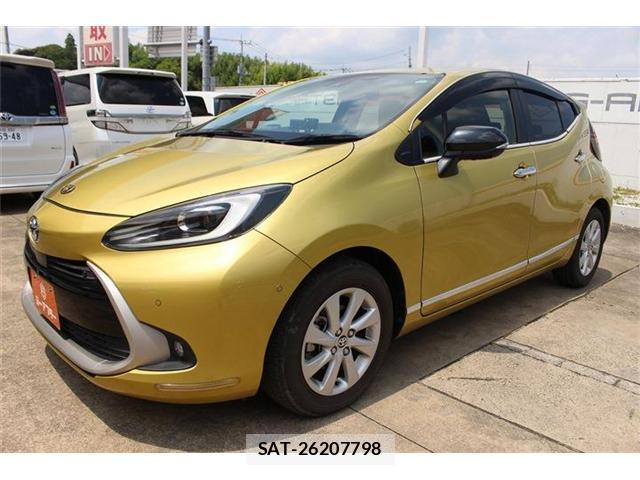 Toyota AQUA 2021-08 8054956-9