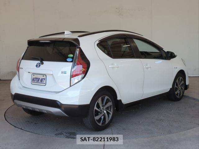 Toyota AQUA 2016-09 8054981-1