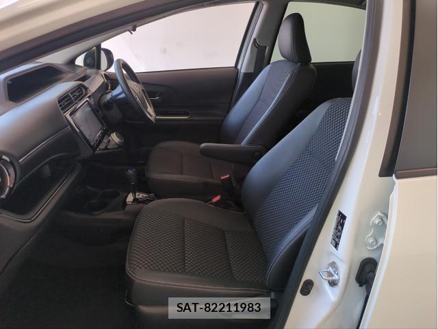 Toyota AQUA 2016-09 8054981-5