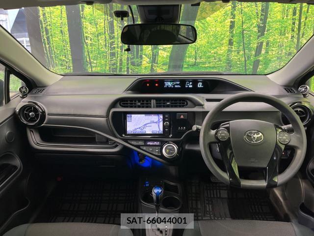 Toyota AQUA 2016-11 8055183-1