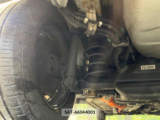 Toyota AQUA 2016-11 8055183-19