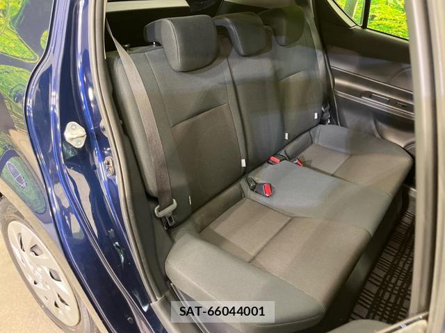 Toyota AQUA 2016-11 8055183-8
