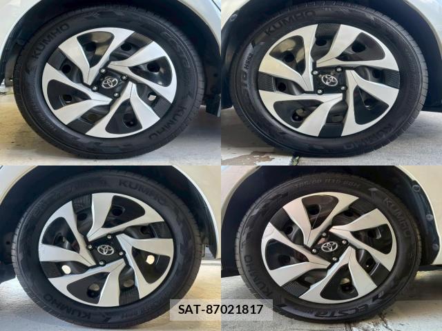 Toyota AQUA 2018-09 8055199-8