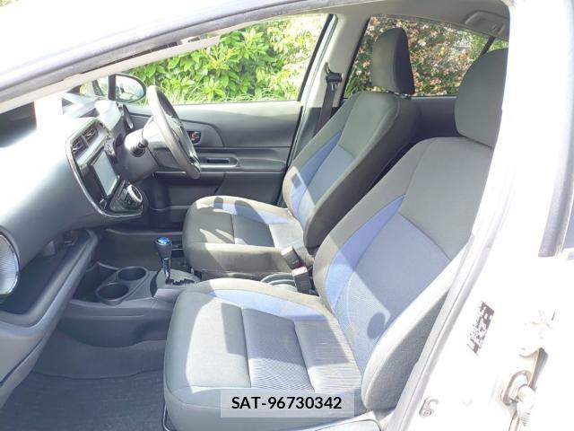 Toyota AQUA 2019-07 8055272-15