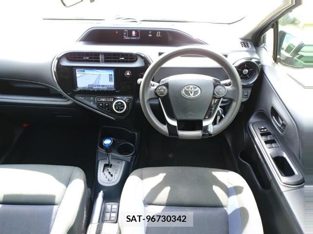 Toyota AQUA 2019-07 8055272-2