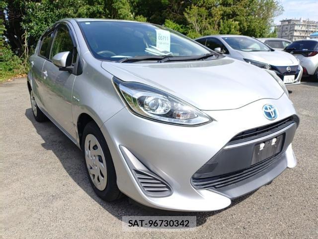 Toyota AQUA 2019-07 8055272-3