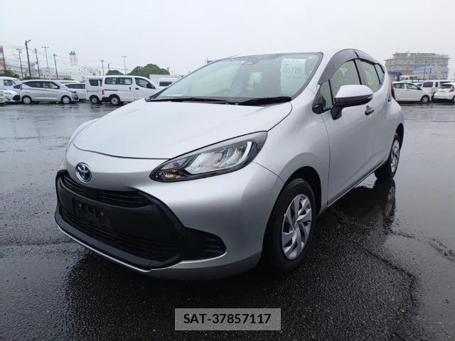 Toyota AQUA 2023-06 8055275-0