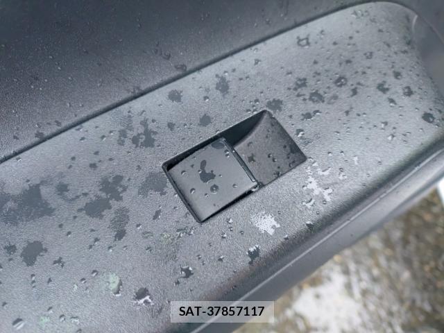 Toyota AQUA 2023-06 8055275-12