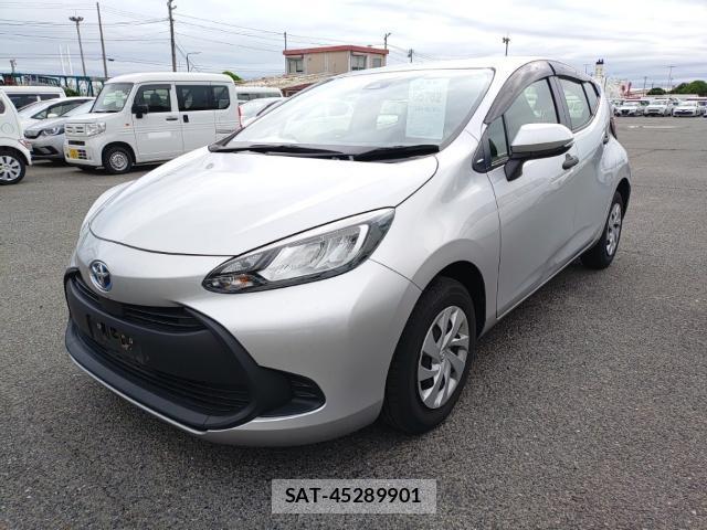 Toyota AQUA 2023-06 8055282-0