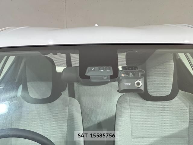 Toyota AQUA 2017-02 8055318-7