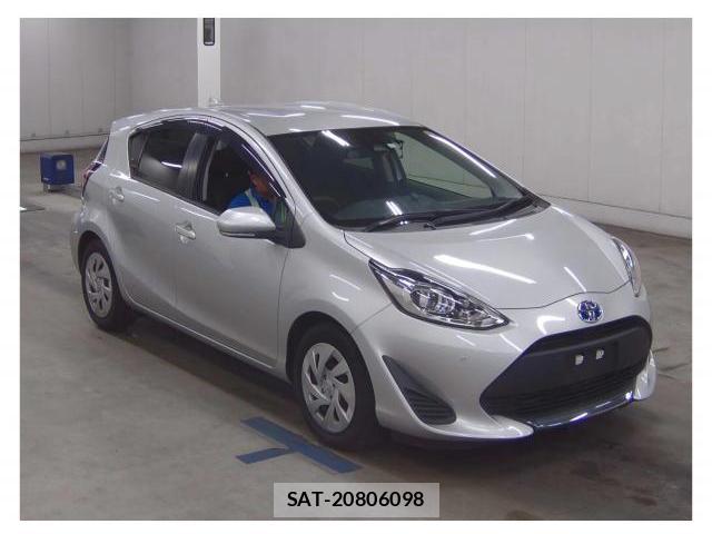 Toyota AQUA 2021-06 8055329-0