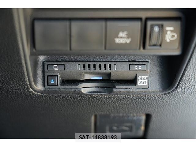 Toyota AQUA 2021-07 8055460-10