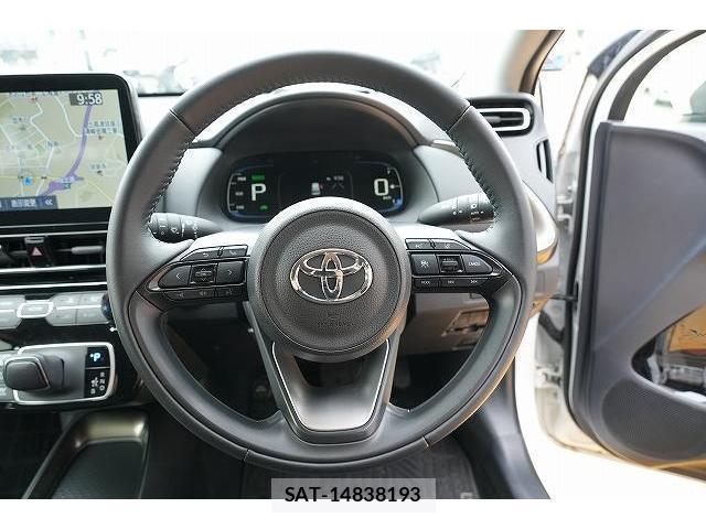 Toyota AQUA 2021-07 8055460-3