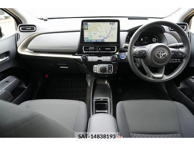 Toyota AQUA 2021-07 8055460-4
