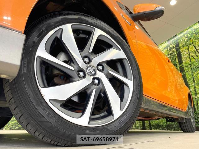 Toyota AQUA 2016-04 8055483-12