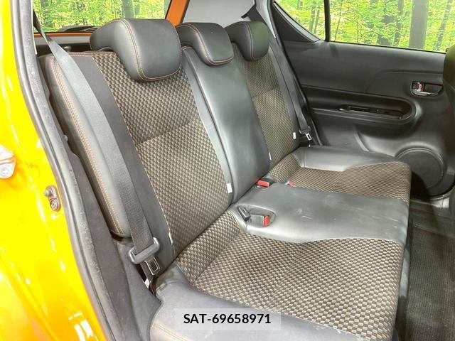 Toyota AQUA 2016-04 8055483-8