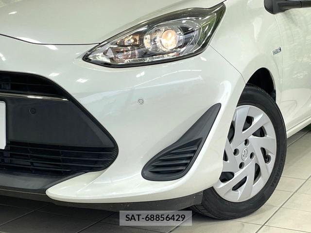 Toyota AQUA 2018-10 8055484-11