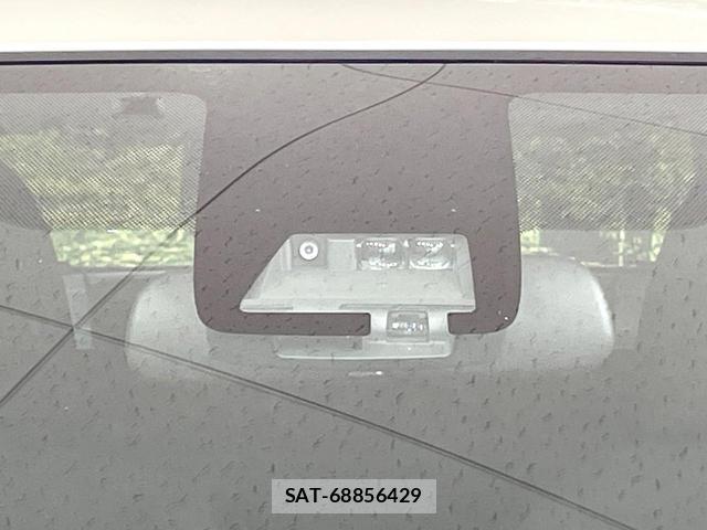 Toyota AQUA 2018-10 8055484-4