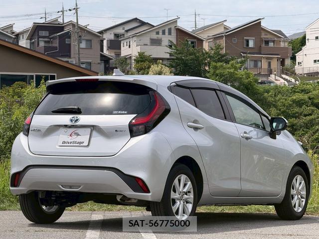 Toyota AQUA 2024-11 8055514-1