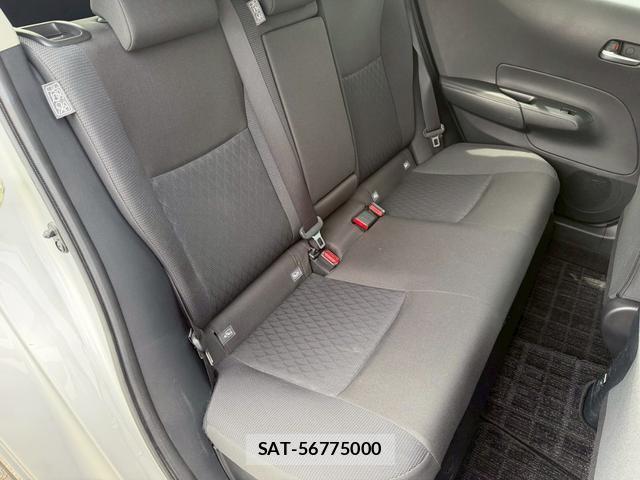 Toyota AQUA 2024-11 8055514-15
