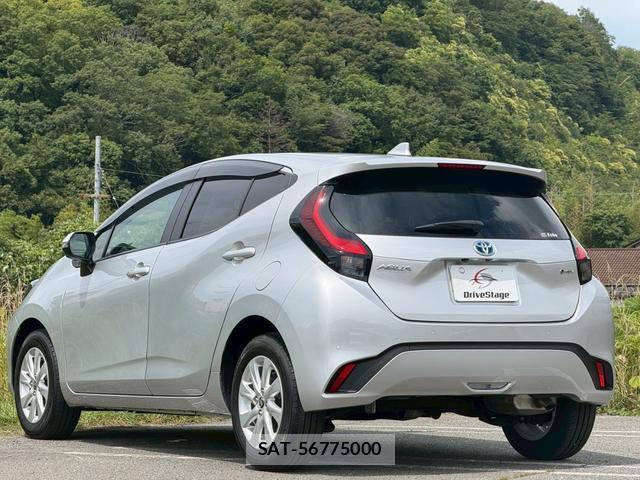 Toyota AQUA 2024-11 8055514-8