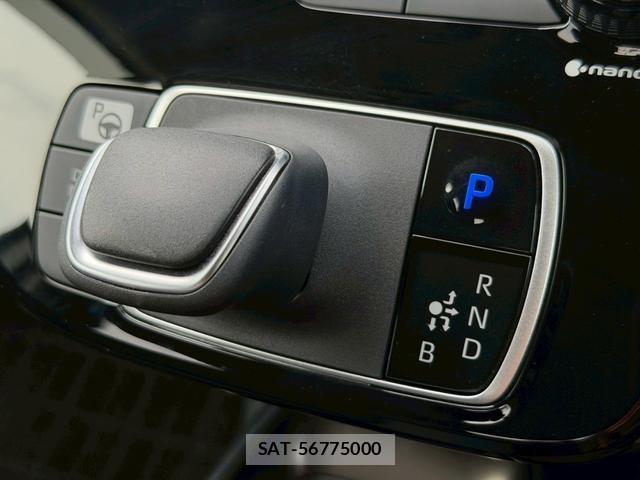 Toyota AQUA 2024-11 8055514-9