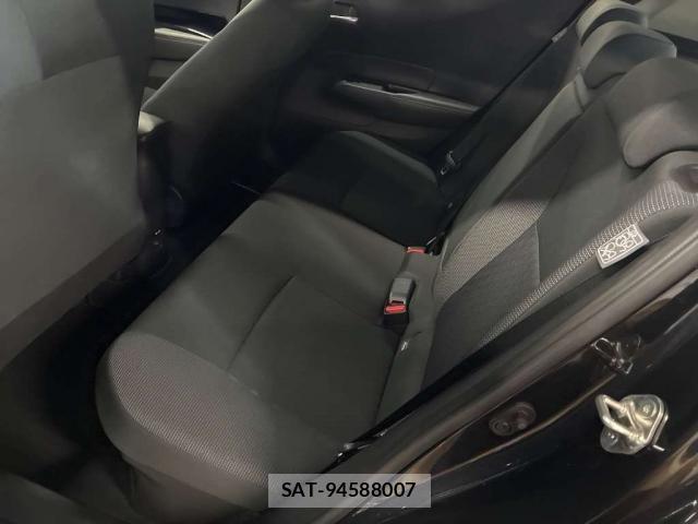 Toyota AQUA 2024-06 8055558-6