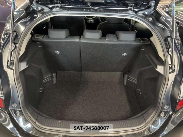 Toyota AQUA 2024-06 8055558-7