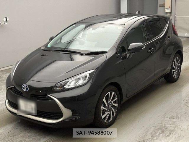 Toyota AQUA 2024-06 8055558-8