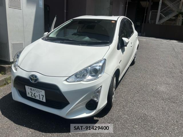 Toyota AQUA 2015-01 8055684-2