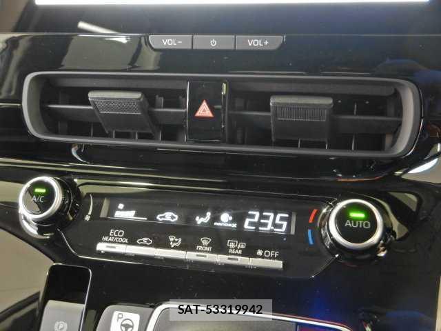 Toyota AQUA 2026-01 8055732-8