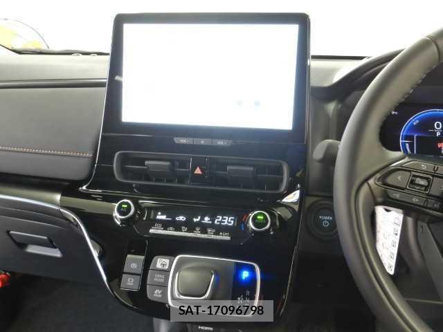 Toyota AQUA 2026-01 8055734-6