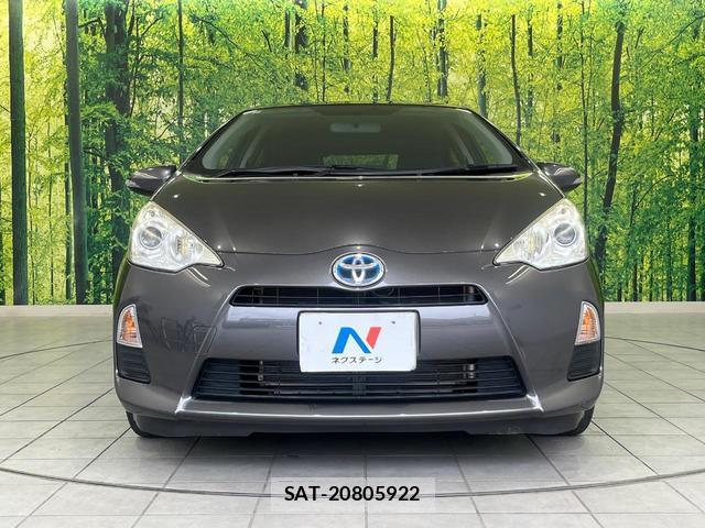 Toyota AQUA 2013-07 8055777-11