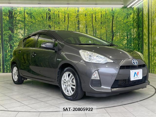 Toyota AQUA 2013-07 8055777-15