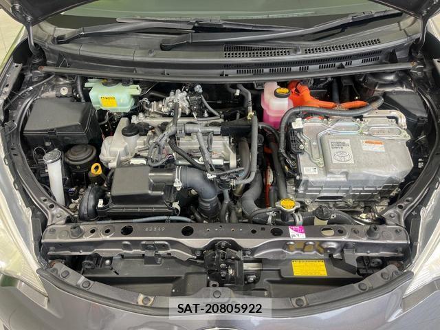 Toyota AQUA 2013-07 8055777-17