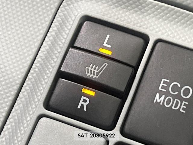 Toyota AQUA 2013-07 8055777-5