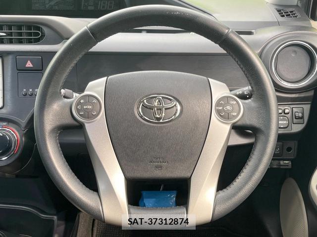 Toyota AQUA 2013-07 8055796-10