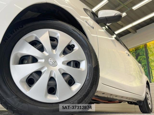 Toyota AQUA 2013-07 8055796-12