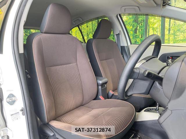Toyota AQUA 2013-07 8055796-7