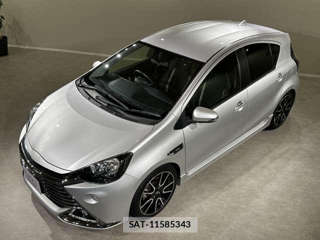 Toyota AQUA 2015-08 8055873-12