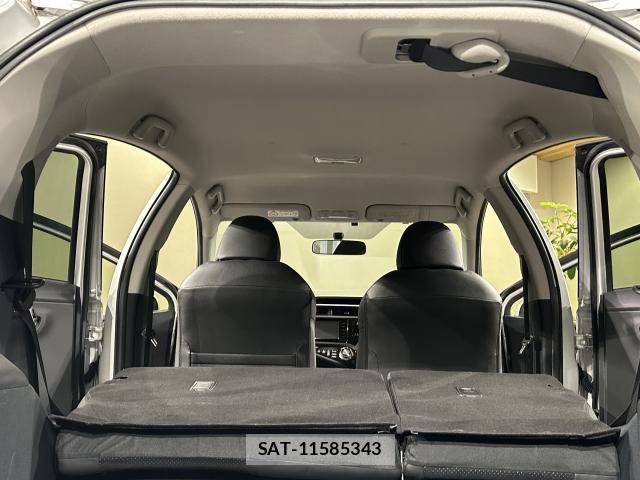 Toyota AQUA 2015-08 8055873-16