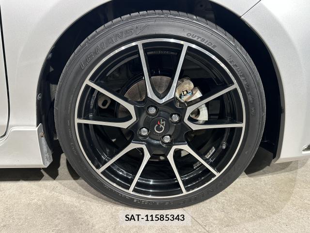 Toyota AQUA 2015-08 8055873-19