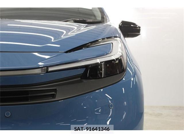 Toyota AQUA 2026-06 8055908-13