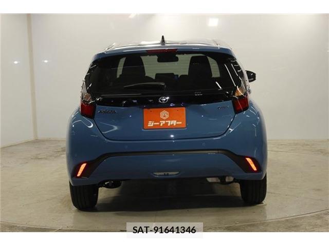 Toyota AQUA 2026-06 8055908-5