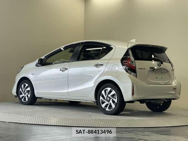 Toyota AQUA 2020-03 8055925-12
