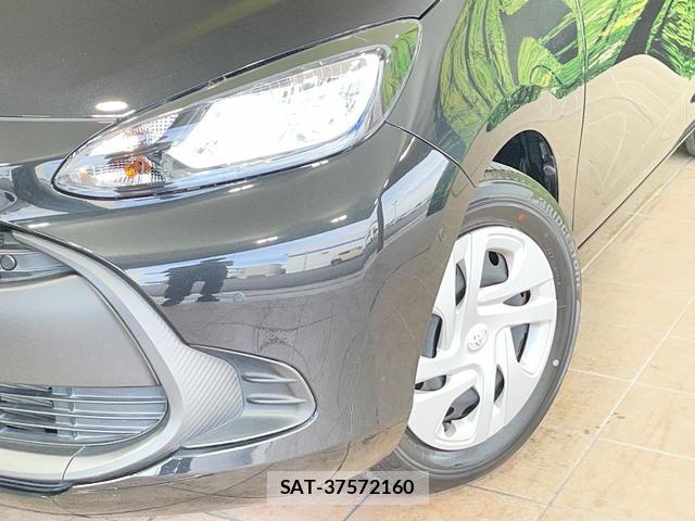 Toyota AQUA 2023-04 8056009-11