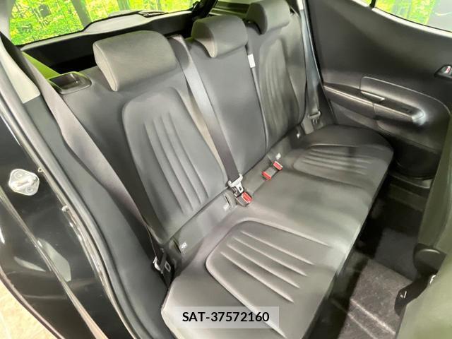 Toyota AQUA 2023-04 8056009-8